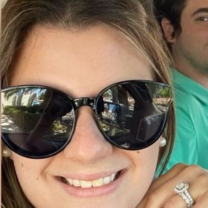 Meet your Posher, Beatriz